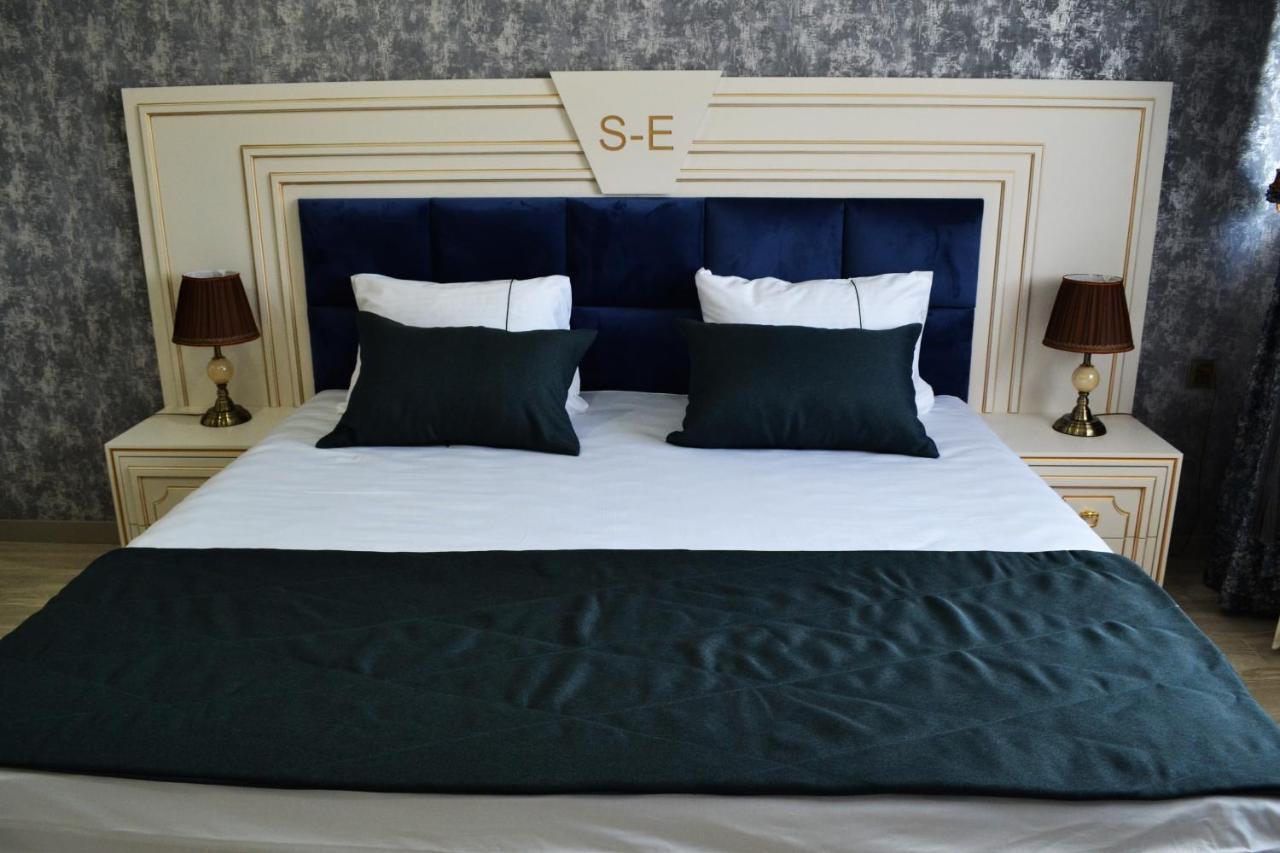Supreme Hotel Baku Eksteriør billede
